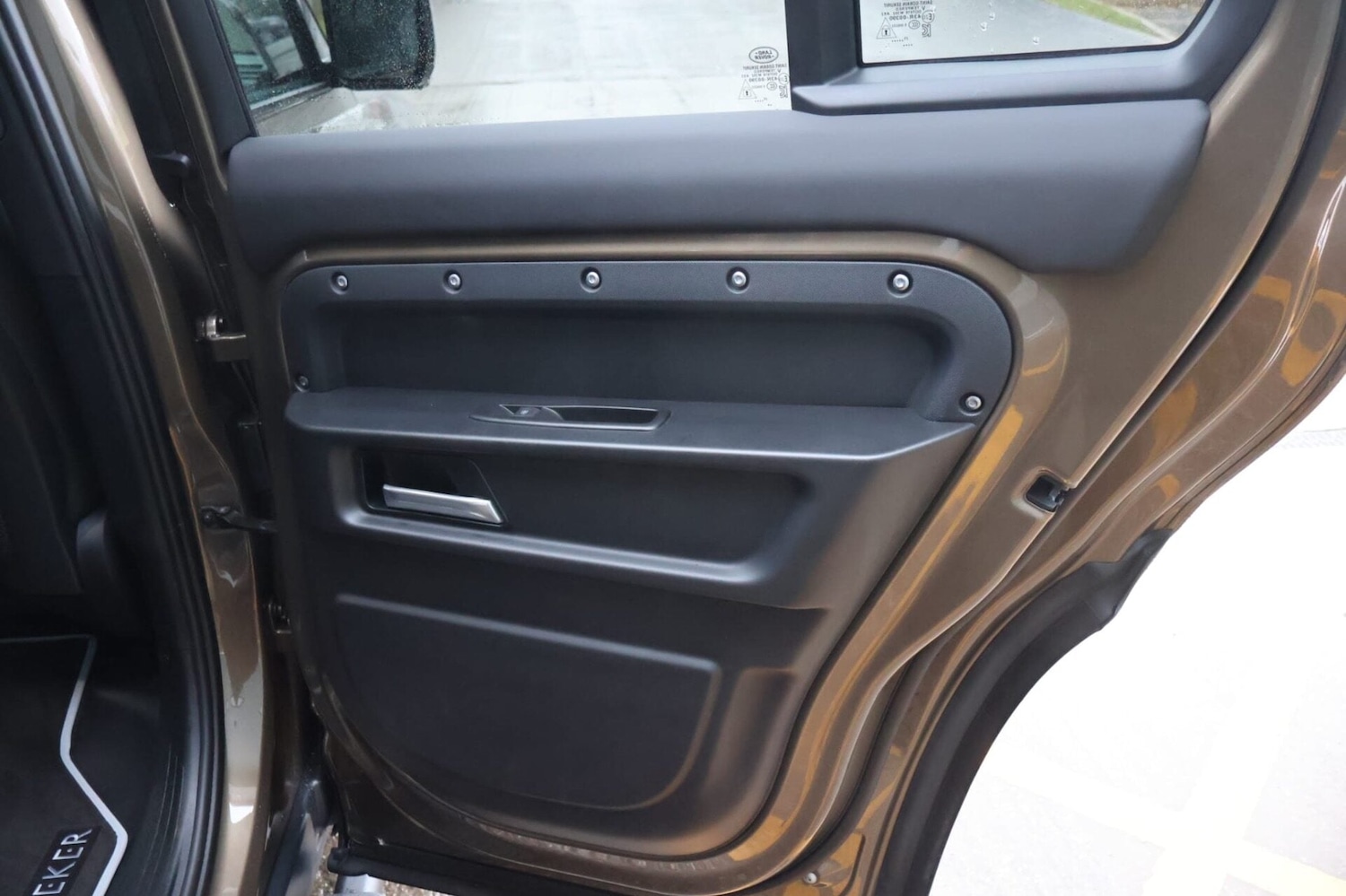 Used Land Rover Defender 110 2026 for sale - 77517638: Photo 17