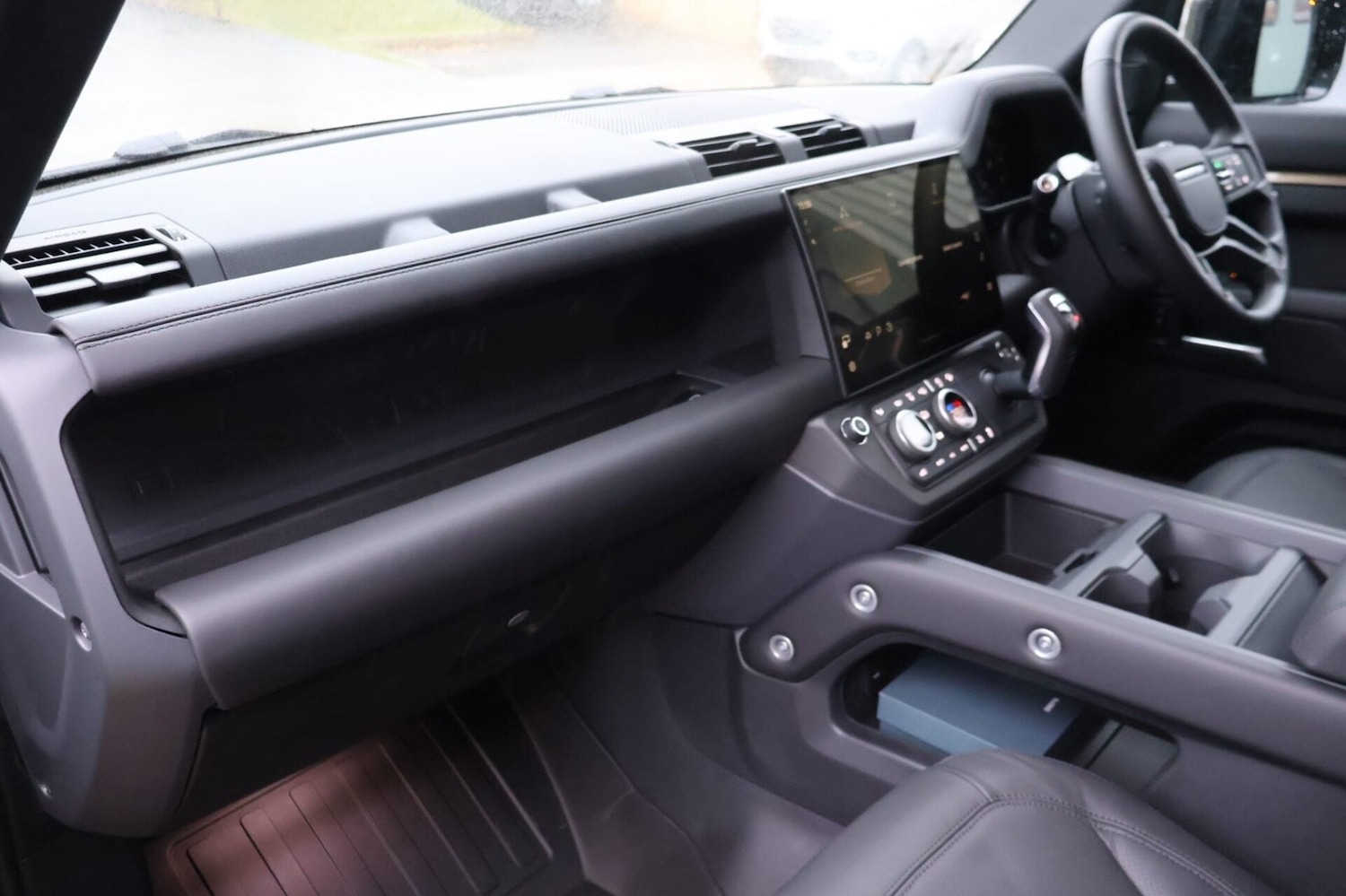 Used Land Rover Defender 110 2026 for sale - 77517638: Photo 19