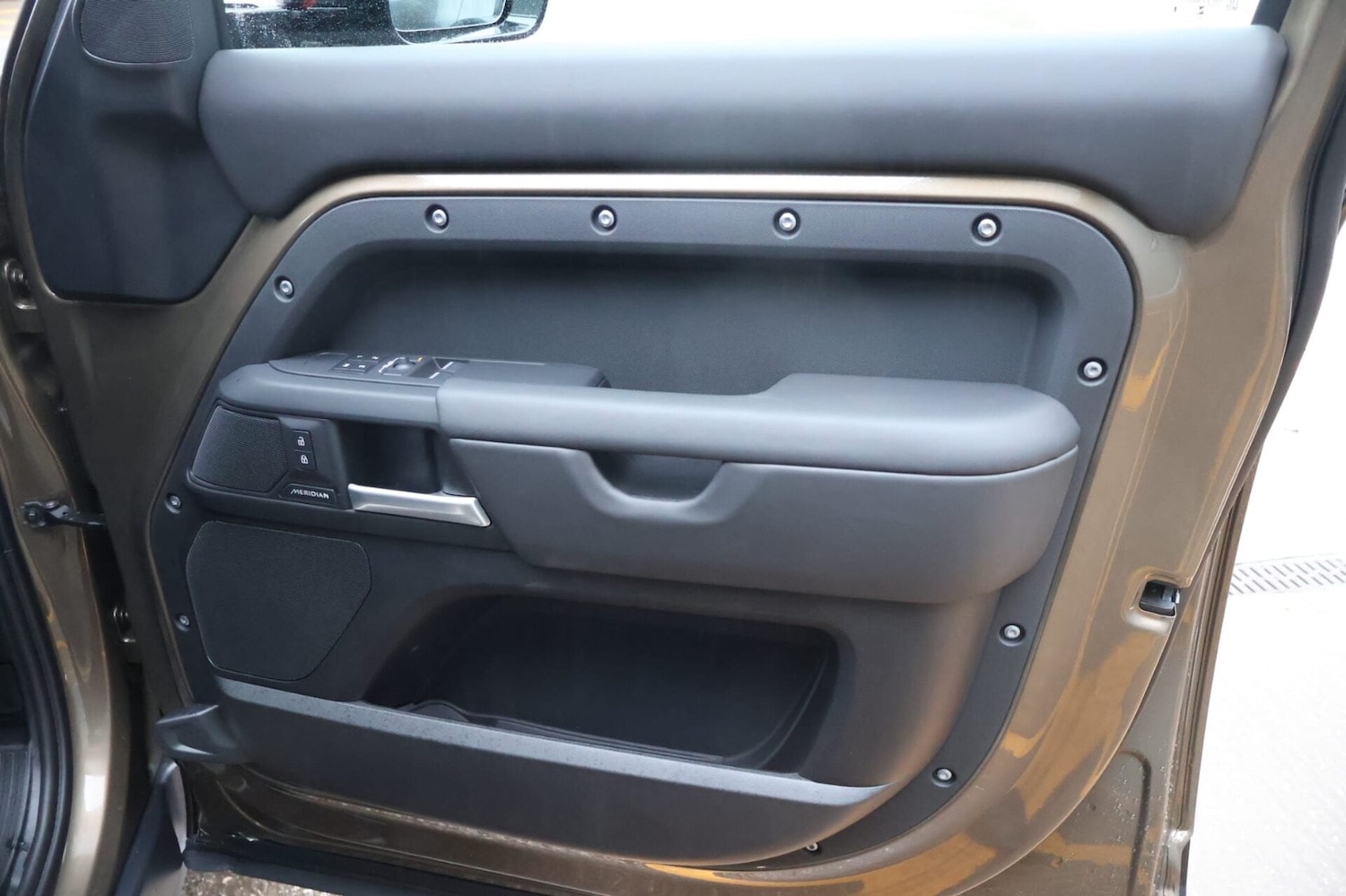 Used Land Rover Defender 110 2026 for sale - 77517638: Photo 22