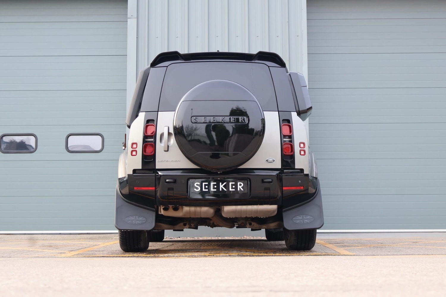 Used Land Rover Defender 90 2021 for sale - 77983649: Photo 5