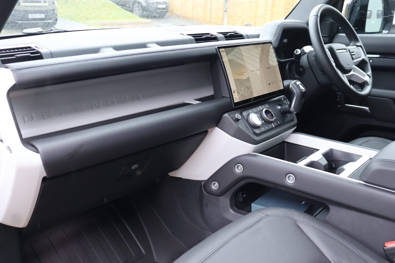 Used Land Rover Defender 110 2026 for sale - 77517635: Photo 25