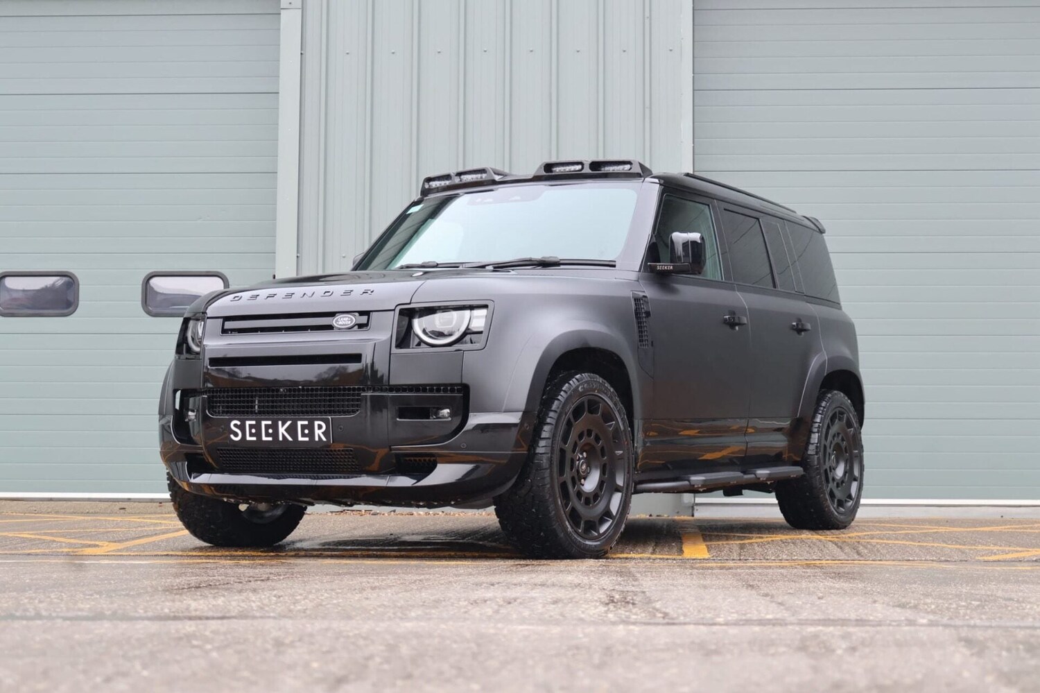 Used Land Rover Defender 110 2026 for sale - 77517635: Photo 3