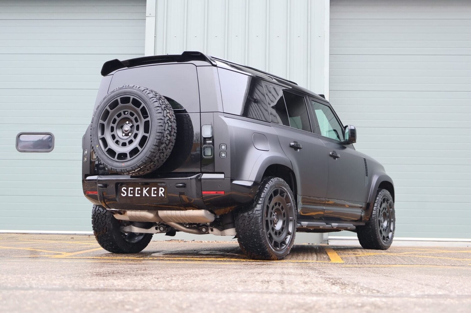 Used Land Rover Defender 110 2026 for sale - 77517635: Photo 4