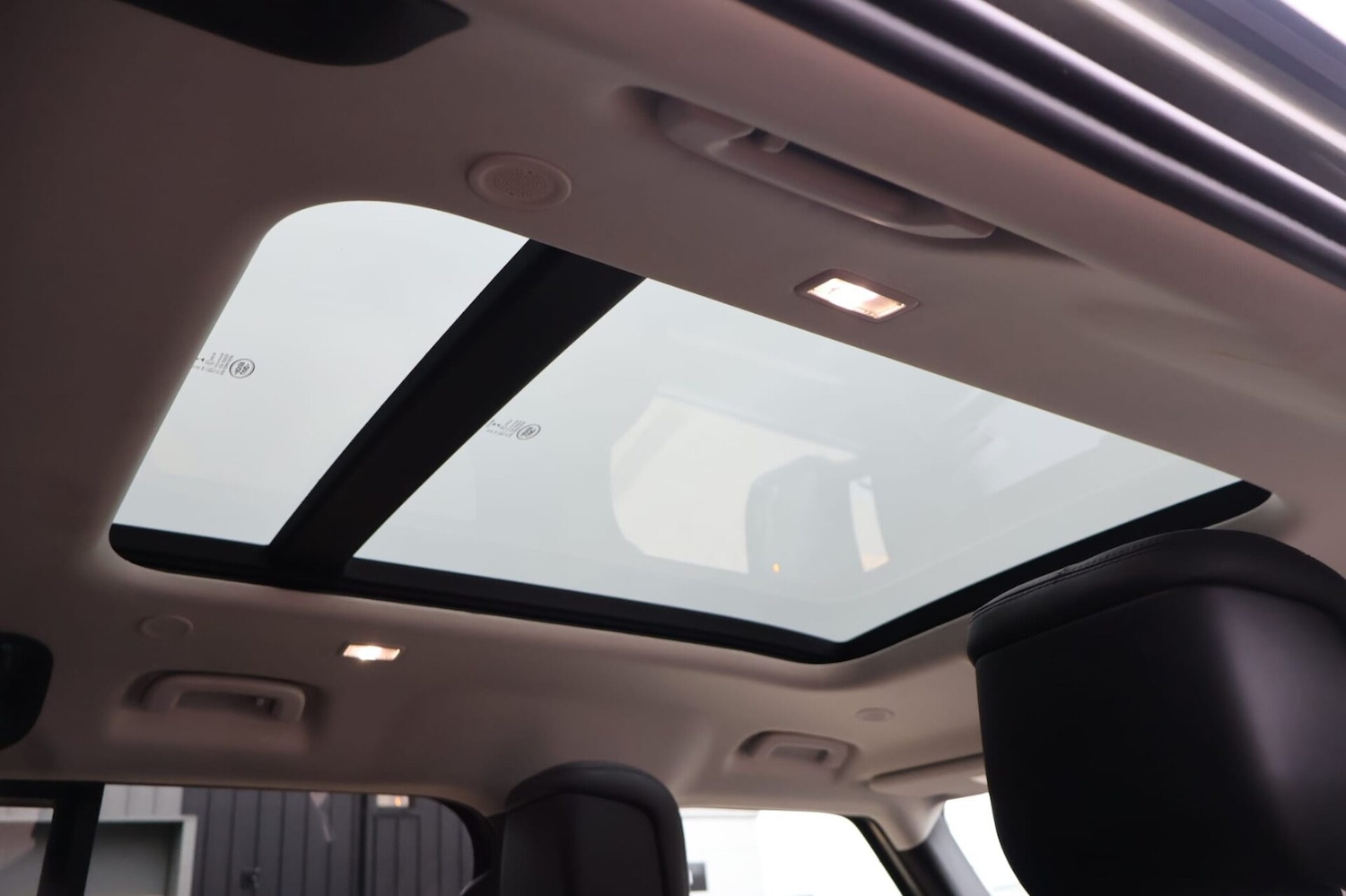 Used Land Rover Defender 110 2021 for sale - 78011054: Photo 24