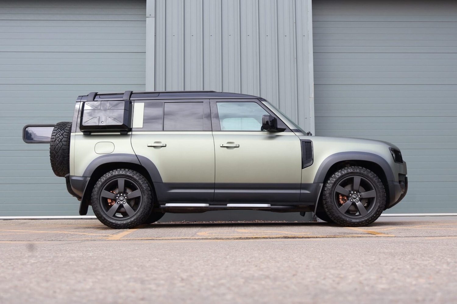 Used Land Rover Defender 110 2021 for sale - 78011054: Photo 3