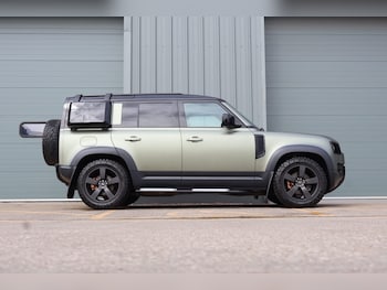 Used Land Rover Defender 110 2021 for sale - 78011054: Photo