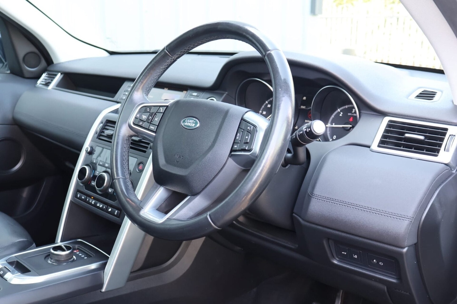 Used Land Rover Discovery Sport 2019 for sale - 78176270: Photo 13