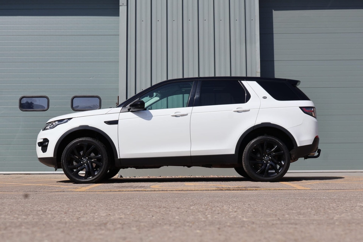 Used Land Rover Discovery Sport 2019 for sale - 78176270: Photo 4