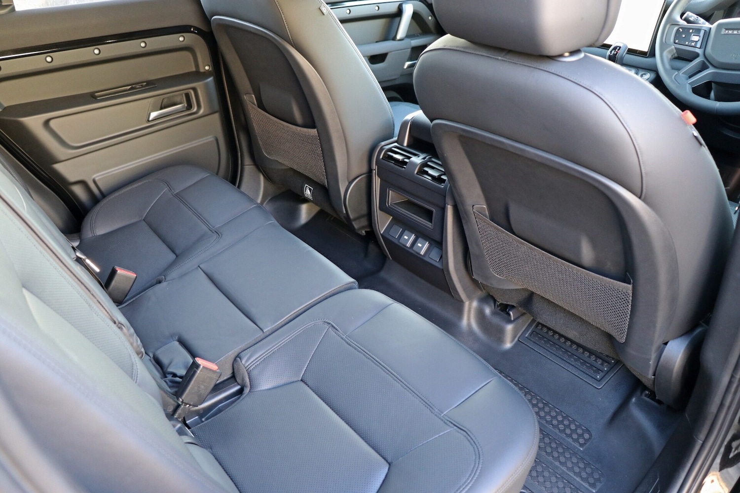 Used Land Rover Defender 110 for sale - 76844883: Photo 24