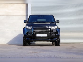 Used Land Rover Defender 110 2026 for sale - 76844883: Photo