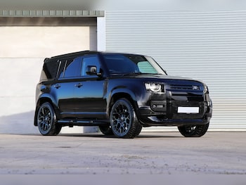 Used Land Rover Defender 110 2026 for sale - 76844883: Photo