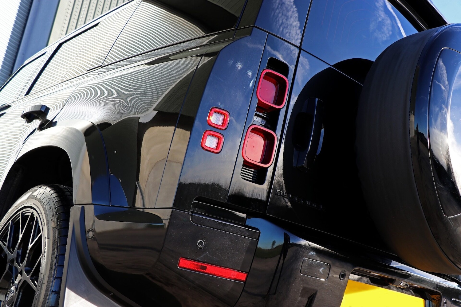 Used Land Rover Defender 110 for sale - 76844883: Photo 6