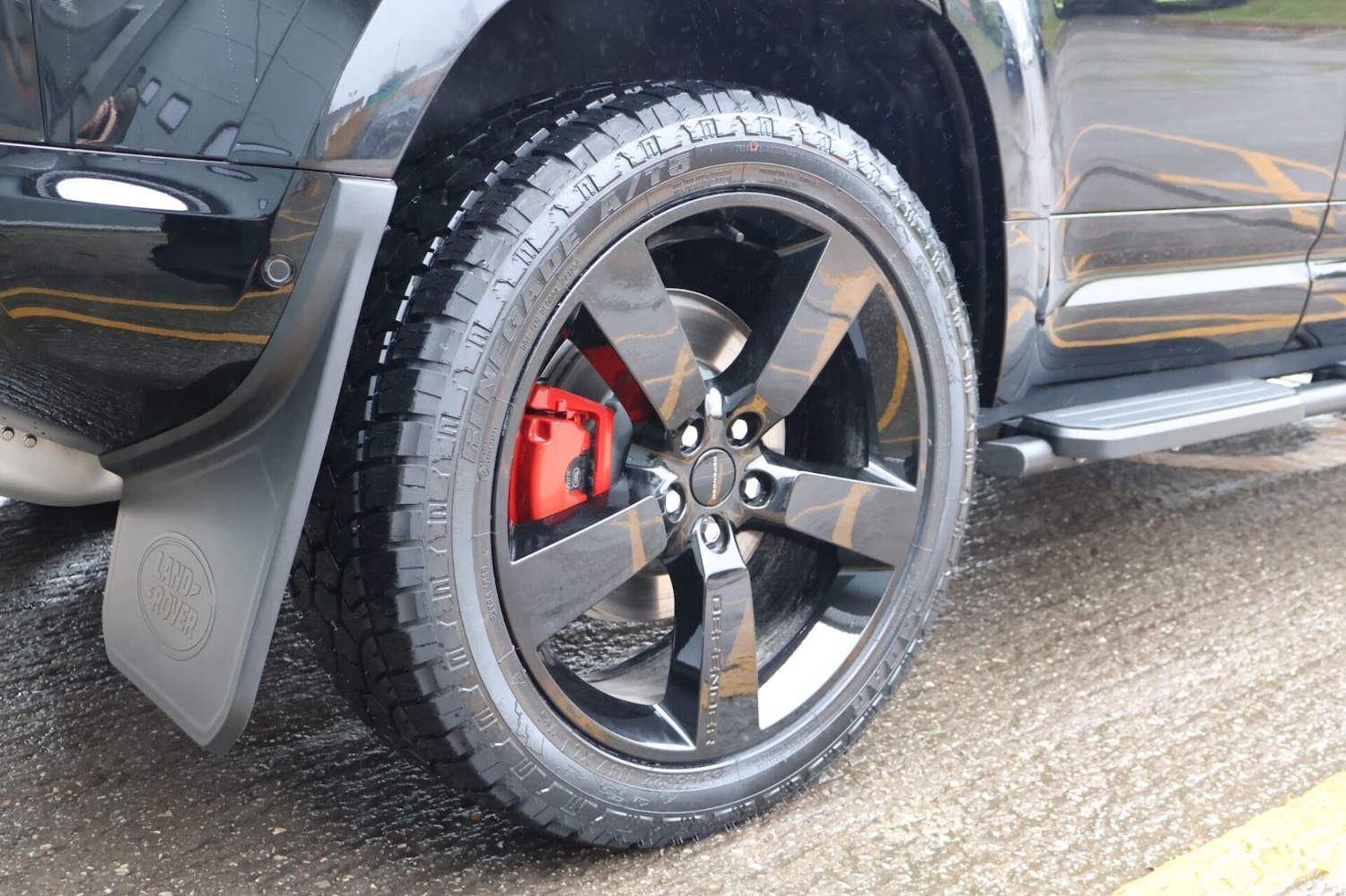 Used Land Rover Defender 2025 for sale - 77391780: Photo 13