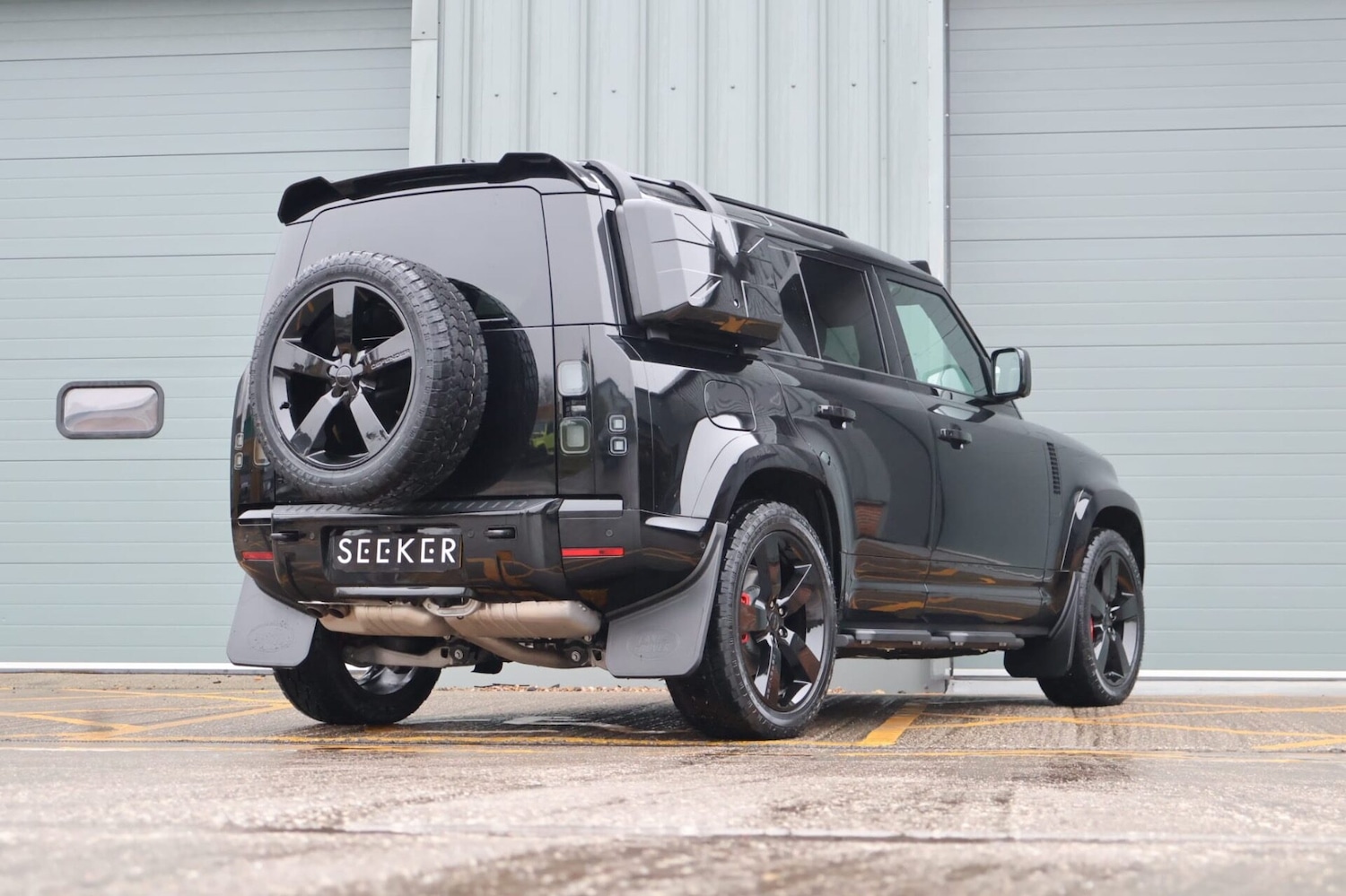 Used Land Rover Defender 2025 for sale - 77391780: Photo 4