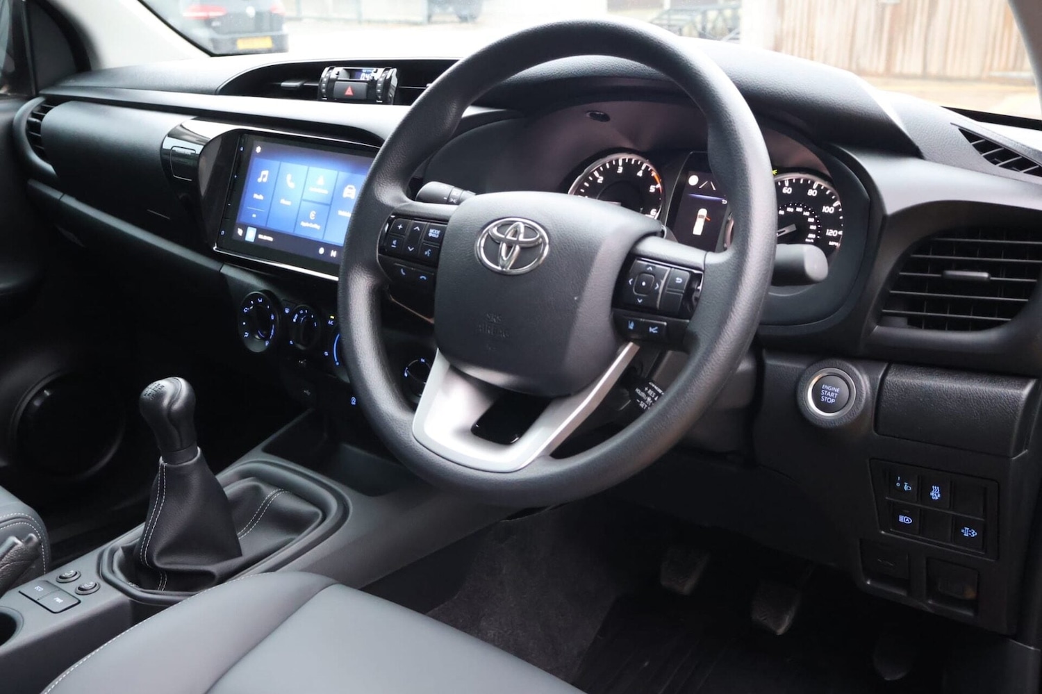 Used Toyota Hilux 2025 for sale - 77296692: Photo 13