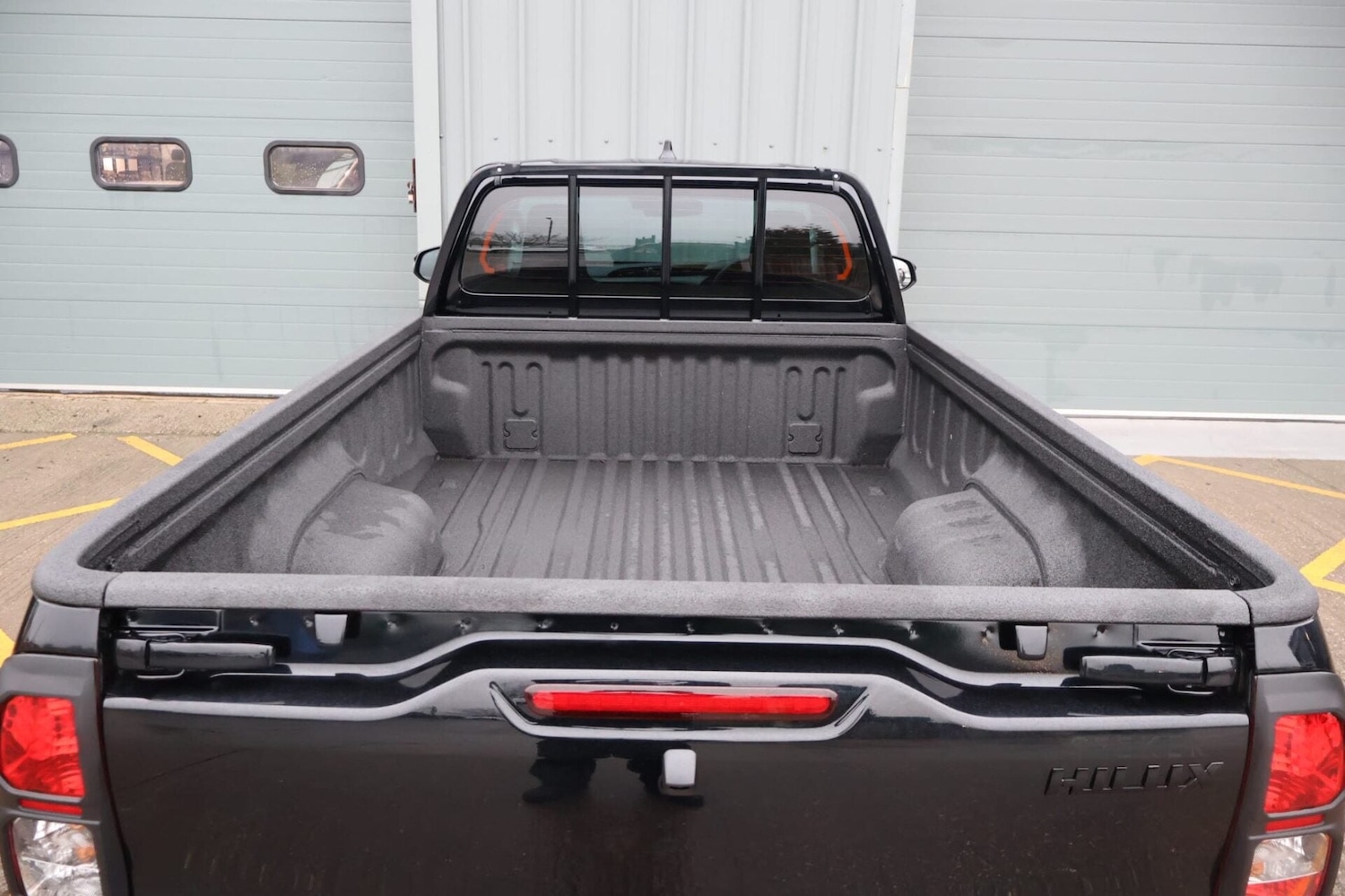 Used Toyota Hilux 2025 for sale - 77296692: Photo 5