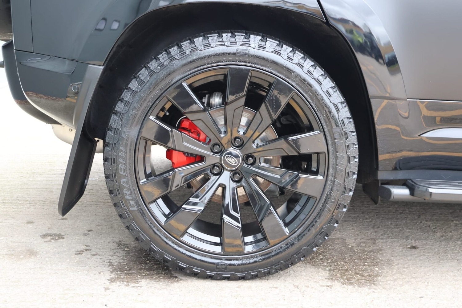 Used Land Rover Defender 2025 for sale - 77608028: Photo 15