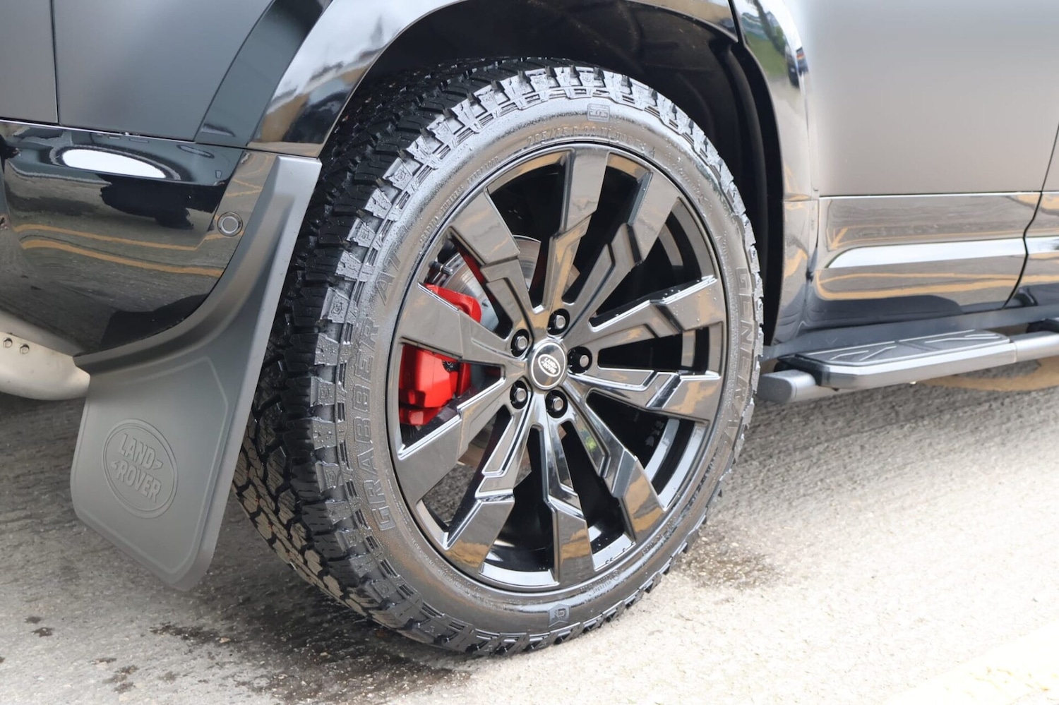 Used Land Rover Defender 2025 for sale - 77608028: Photo 16