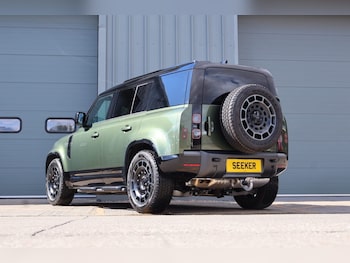 Used Land Rover Defender 110 2026 for sale - 79379352: Photo