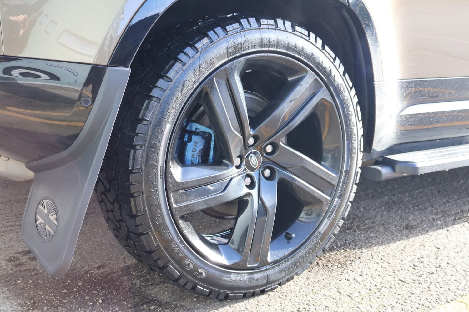 Used Land Rover Defender 2024 for sale - 77363341: Photo 11