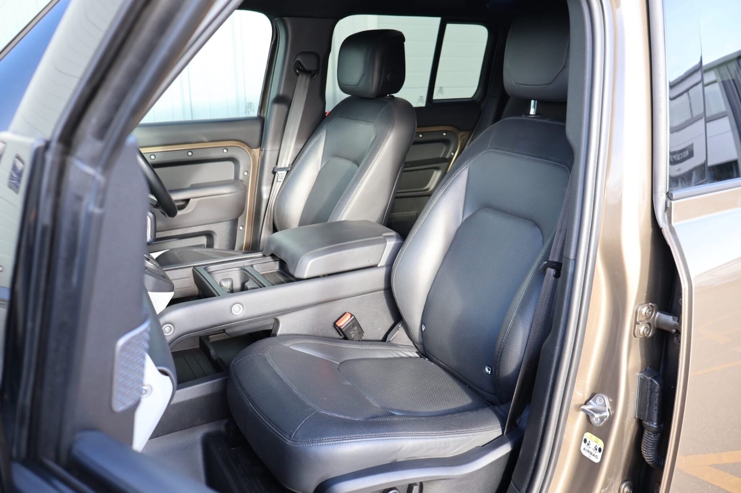 Used Land Rover Defender 2024 for sale - 77363341: Photo 17