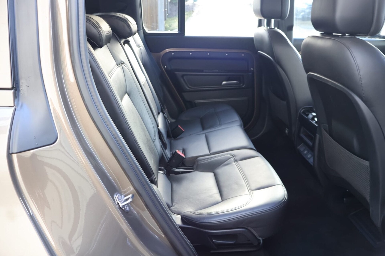 Used Land Rover Defender 2024 for sale - 77363341: Photo 19