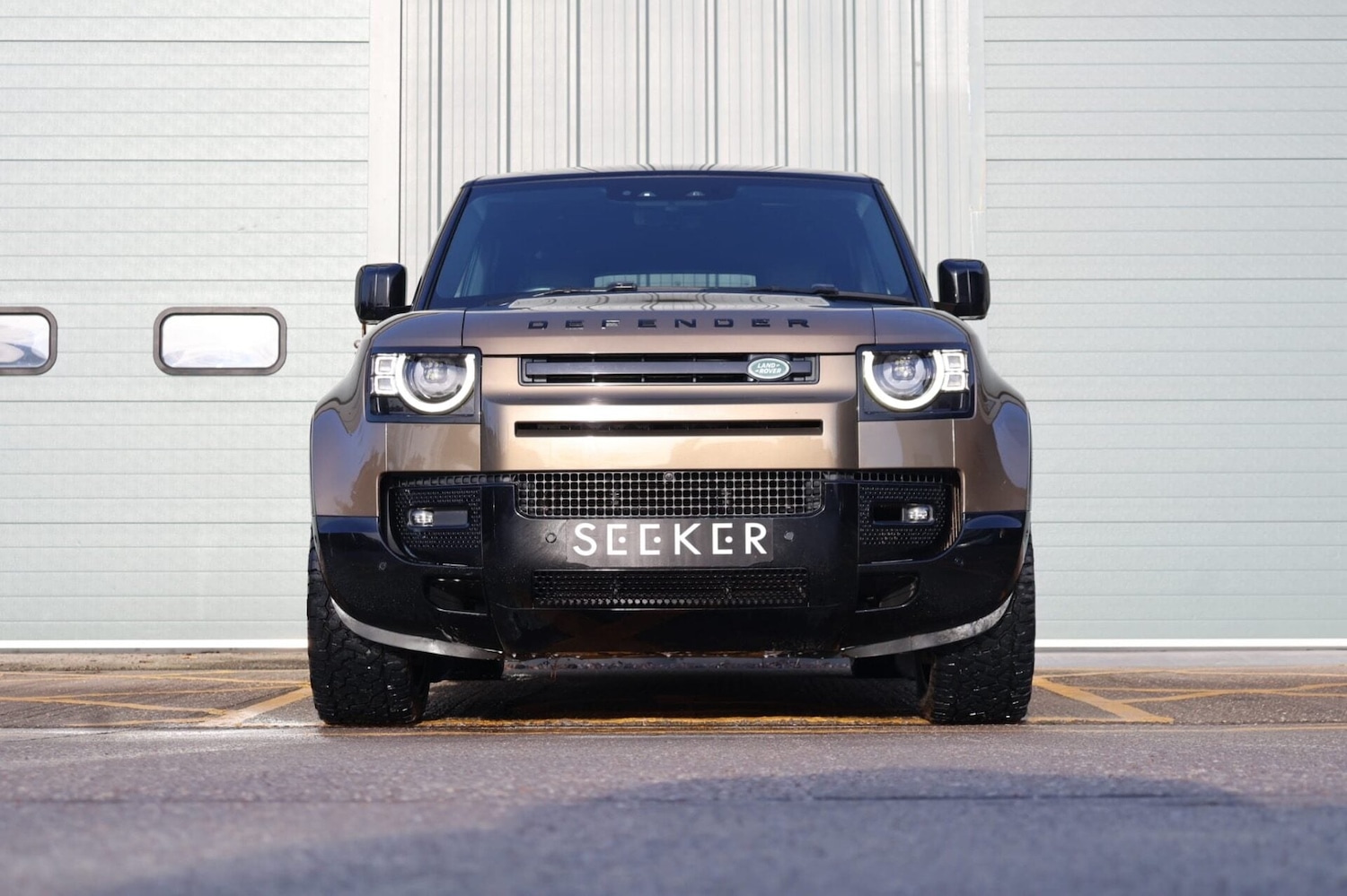 Used Land Rover Defender 2024 for sale - 77363341: Photo 2