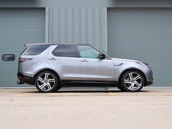 Used Land Rover Discovery 2023 for sale - 77666055: Photo