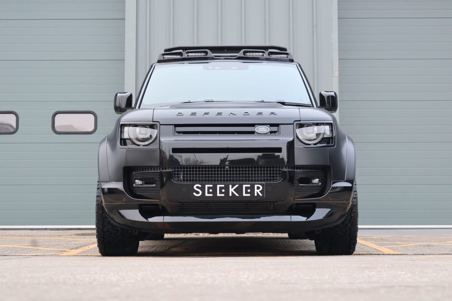 Used Land Rover Defender 2025 for sale - 76853918: Photo 1