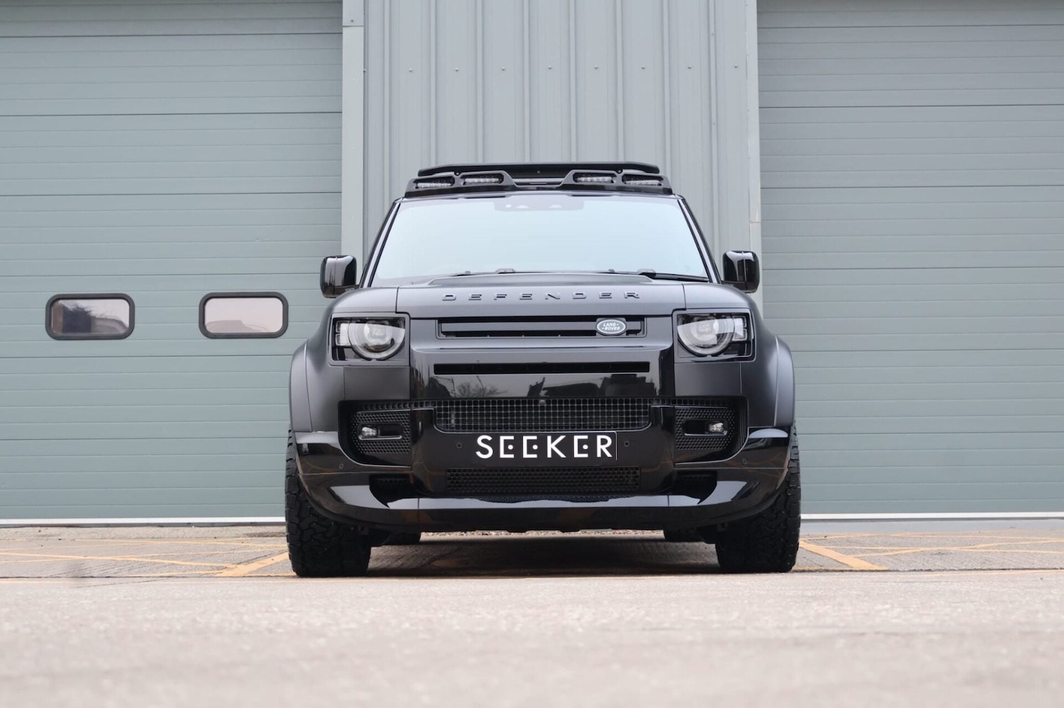 Used Land Rover Defender 2025 for sale - 76853918: Photo 2