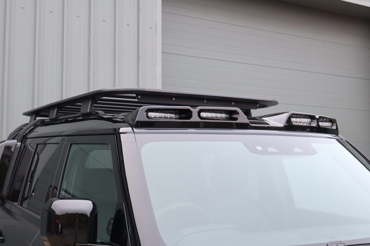 Used Land Rover Defender 2025 for sale - 76853918: Photo 3