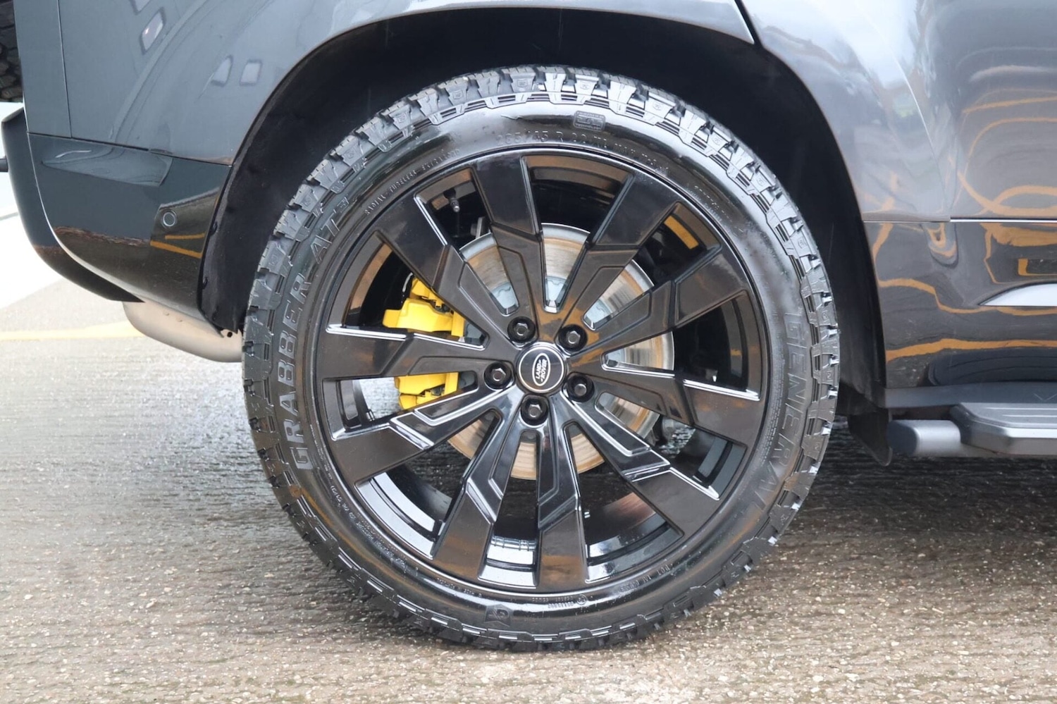 Used Land Rover Defender 110 for sale - 76968497: Photo 15