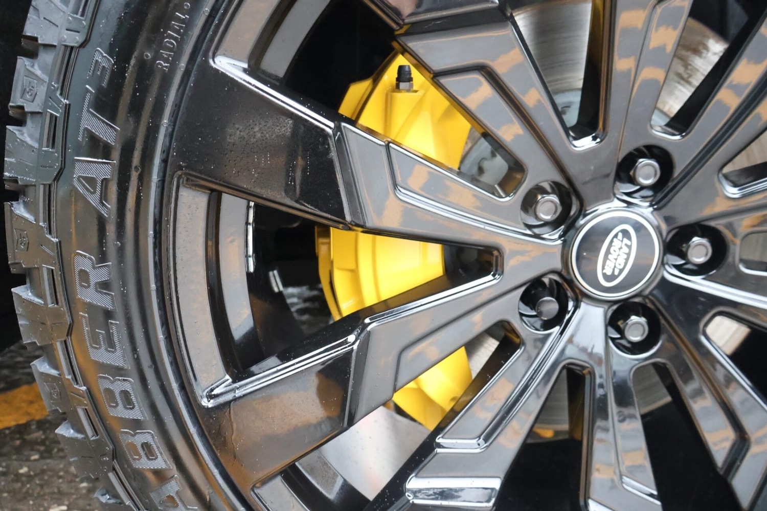 Used Land Rover Defender 110 for sale - 76968497: Photo 16