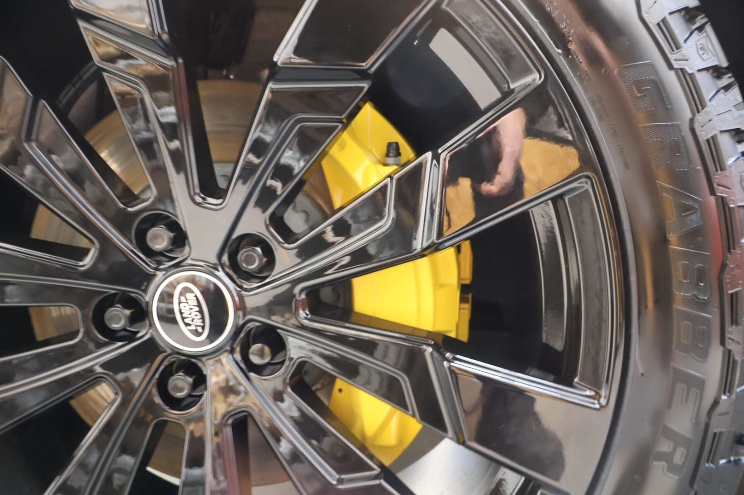 Used Land Rover Defender 110 for sale - 76968497: Photo 17