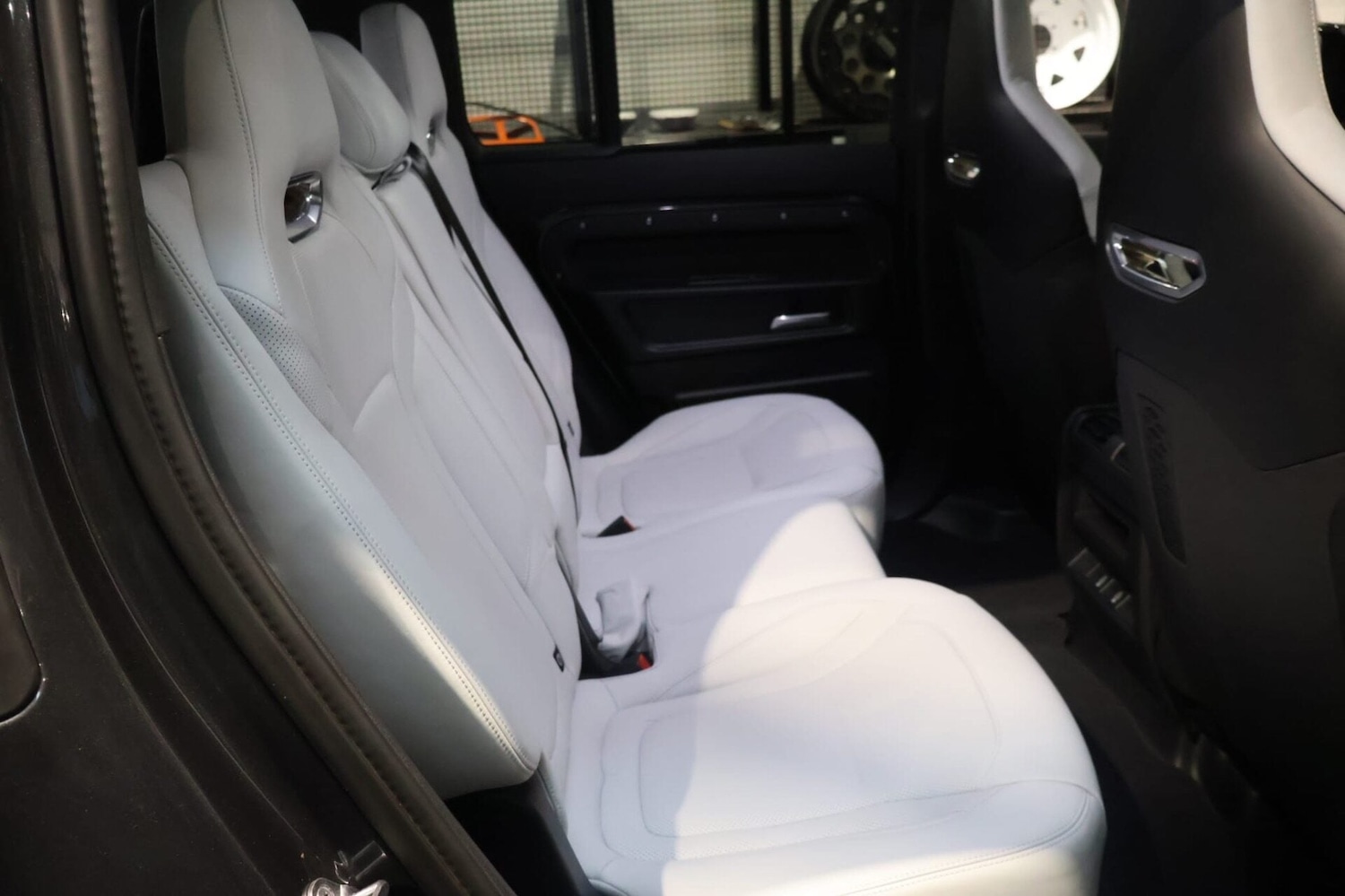 Used Land Rover Defender 110 for sale - 76968497: Photo 25