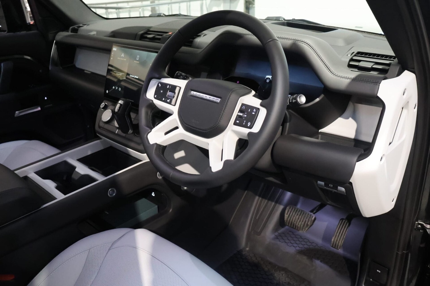 Used Land Rover Defender 110 for sale - 76968497: Photo 28