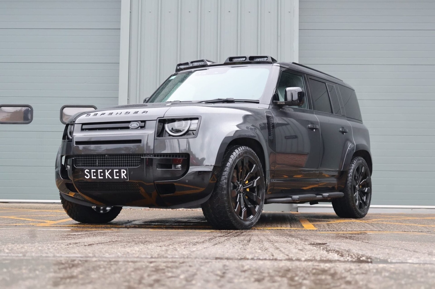 Used Land Rover Defender 110 for sale - 76968497: Photo 3