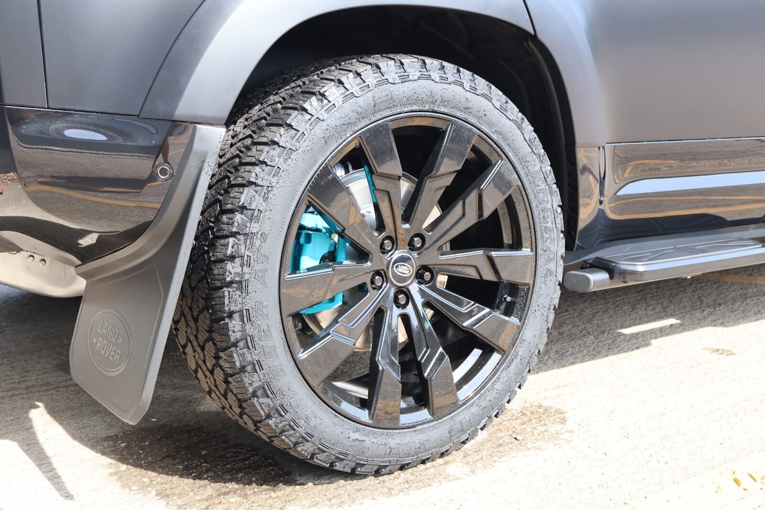 Used Land Rover Defender 110 for sale - 76844885: Photo 7