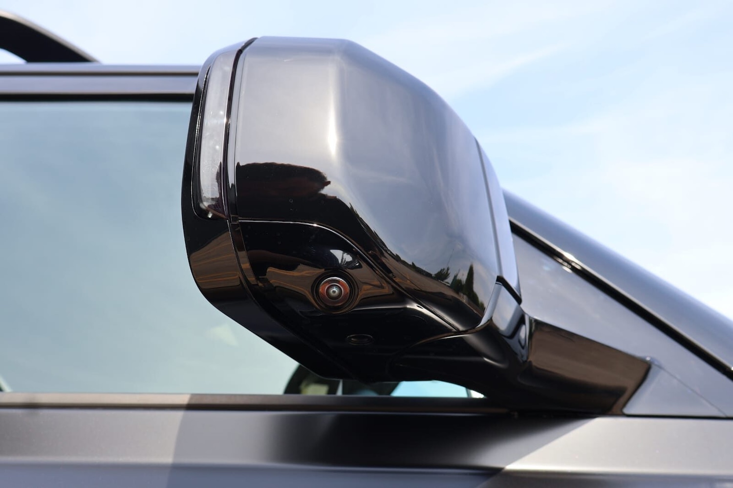 Used Land Rover Defender 110 for sale - 76844885: Photo 8