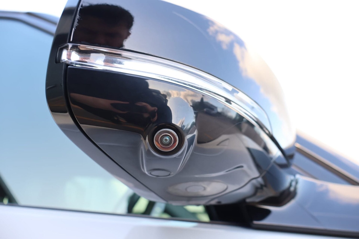 Used Land Rover Discovery 2023 for sale - 77846656: Photo 13