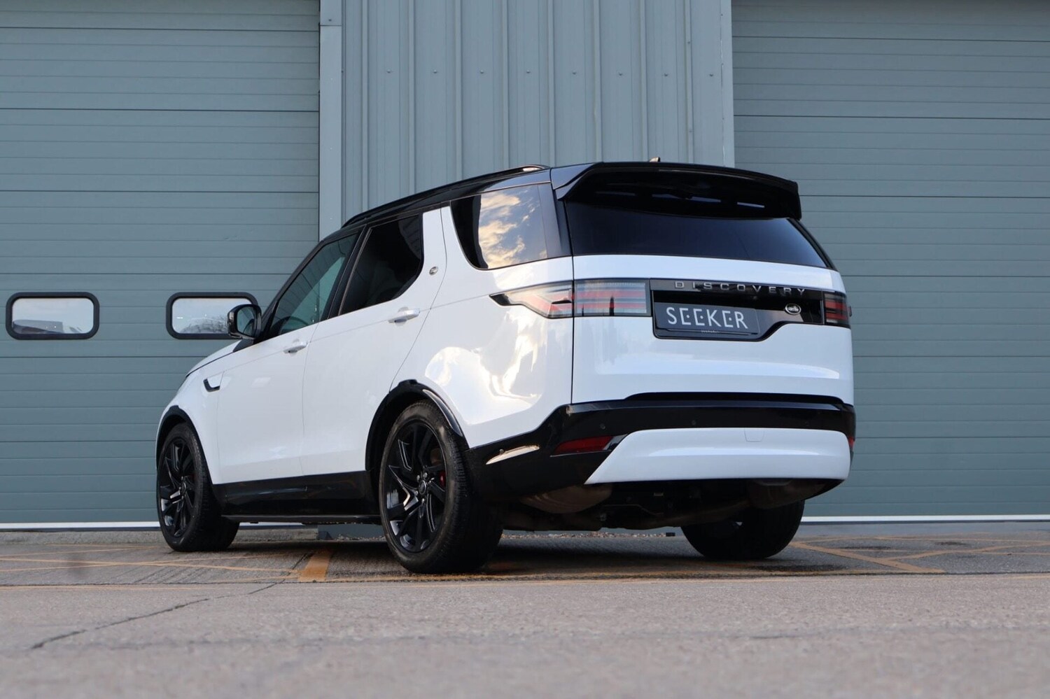 Used Land Rover Discovery 2023 for sale - 77846656: Photo 5