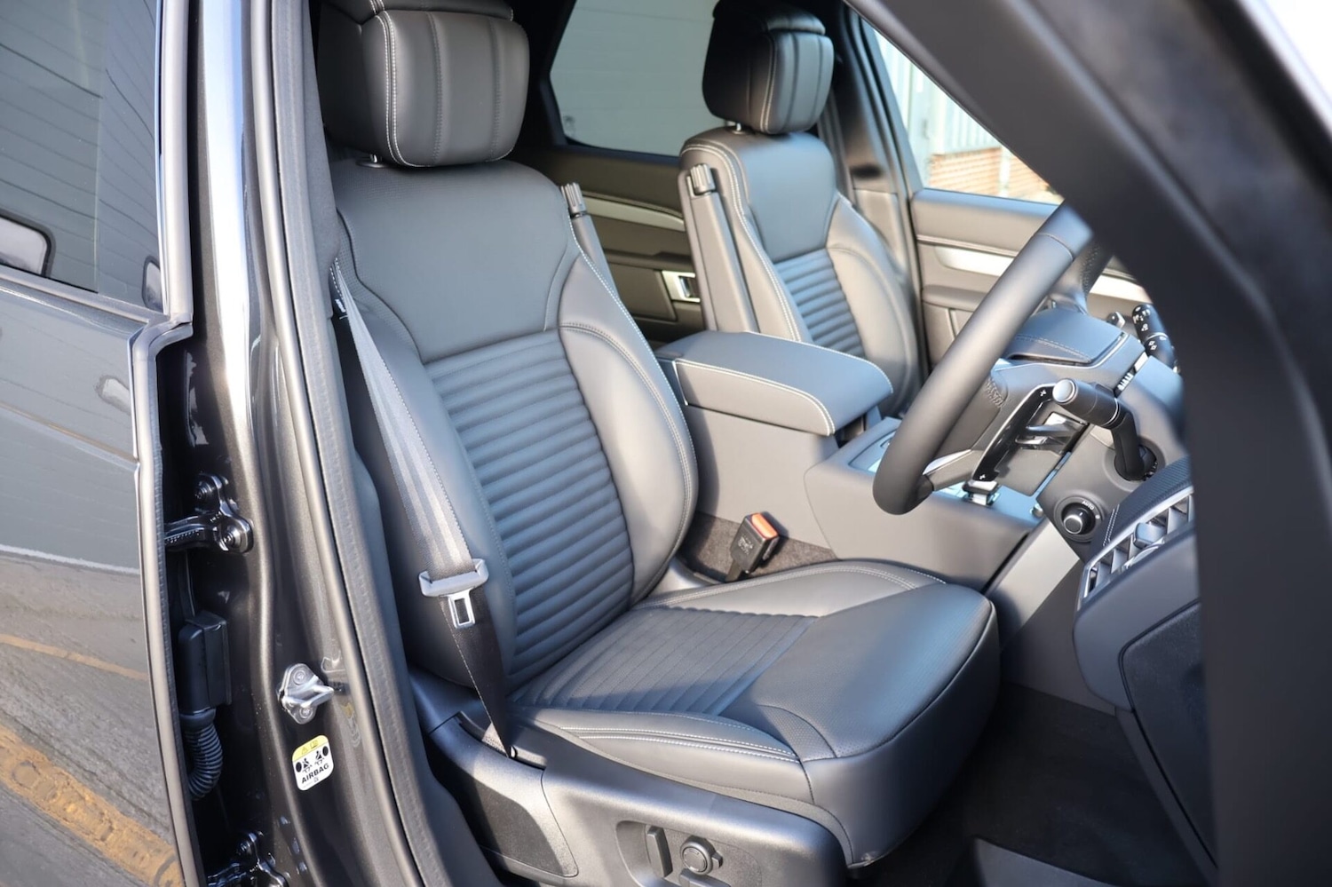 Used Land Rover Discovery 2026 for sale - 78025567: Photo 12