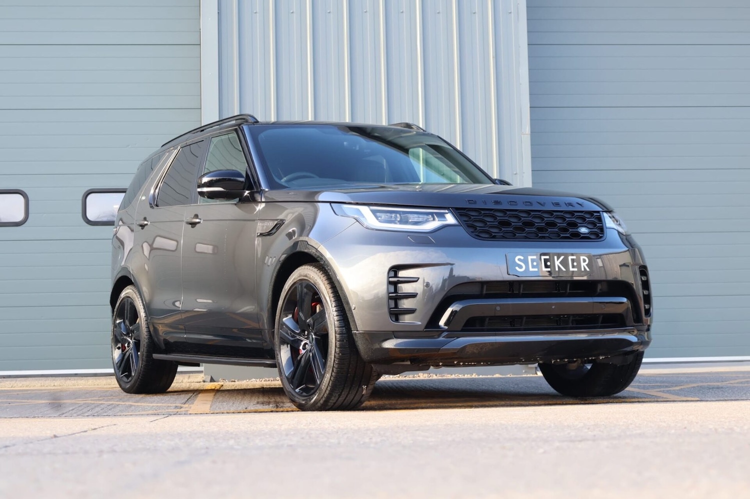 Used Land Rover Discovery 2026 for sale - 78025567: Photo 3