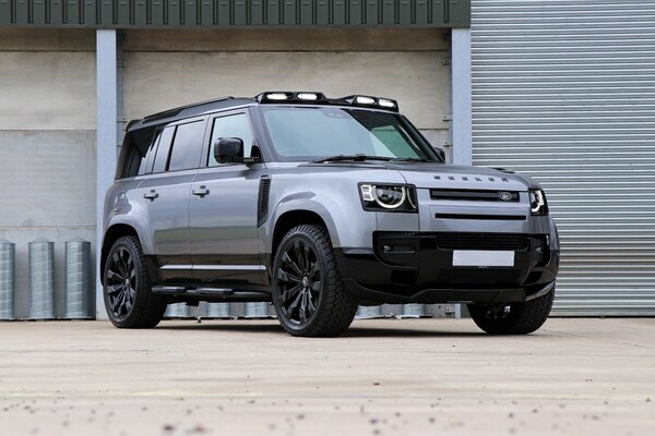 Used Land Rover Defender 110 2025 for sale - 75422492: Photo 3