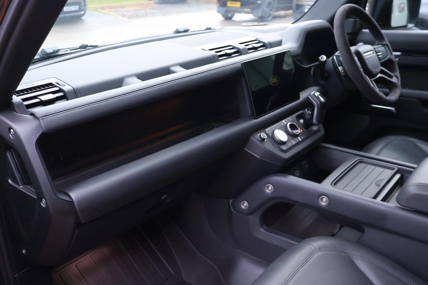 Used Land Rover Defender 2023 for sale - 76957117: Photo 21