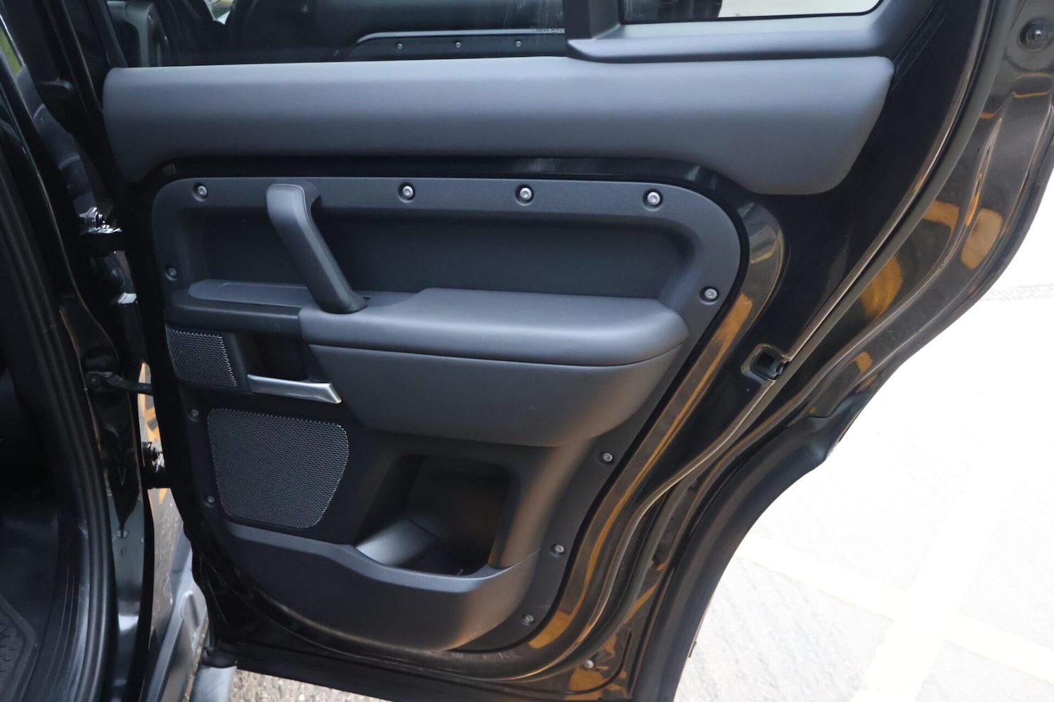 Used Land Rover Defender 2023 for sale - 76957117: Photo 24