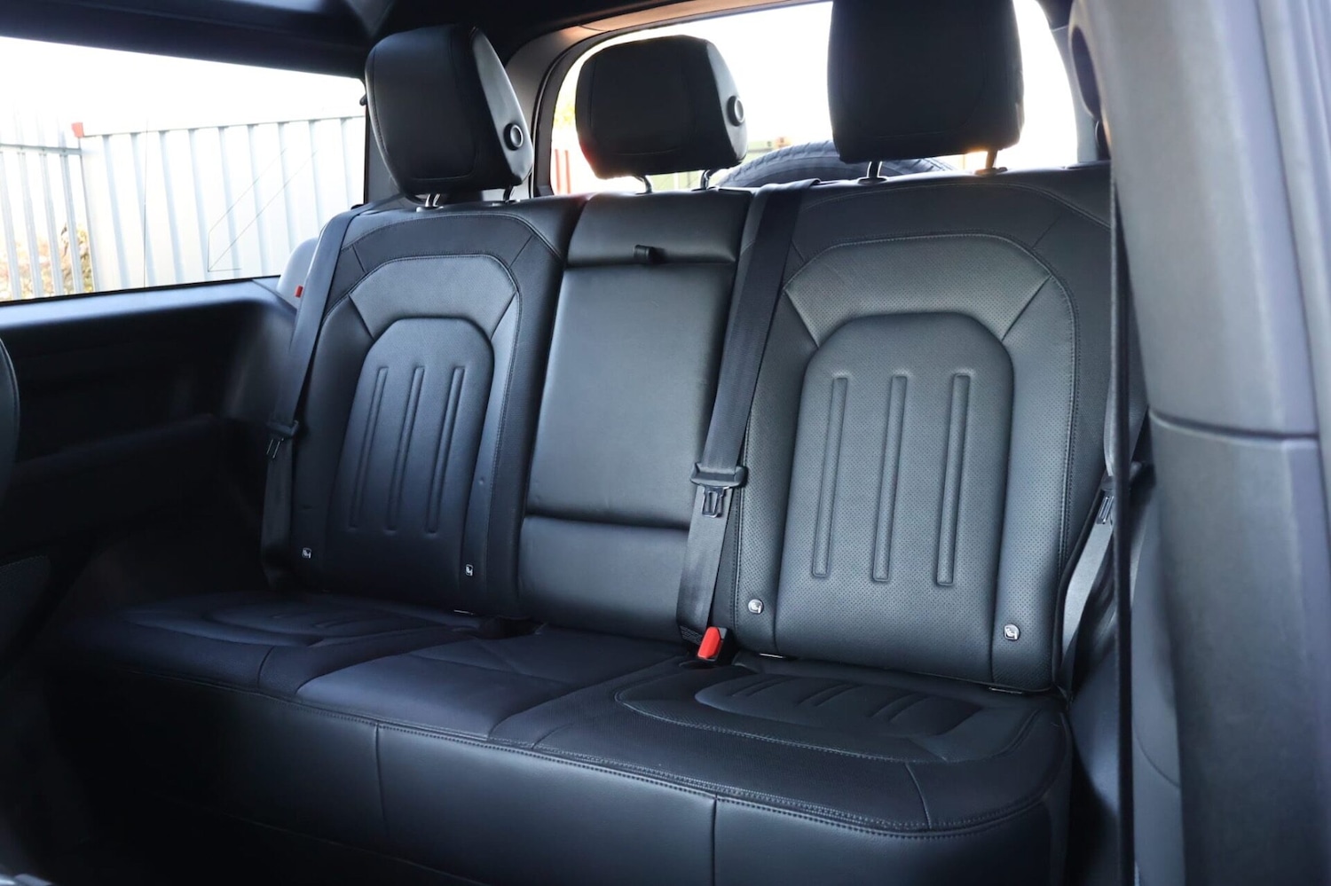 Used Land Rover Defender 2021 for sale - 76662578: Photo 23