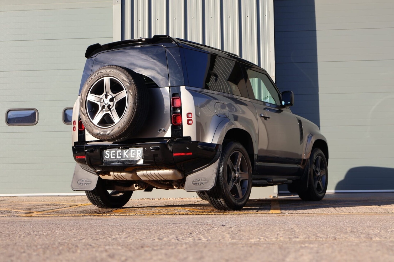 Used Land Rover Defender 2021 for sale - 76662578: Photo 7