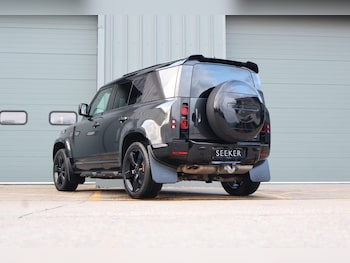 Used Land Rover Defender 110 2023 for sale - 77742661: Photo