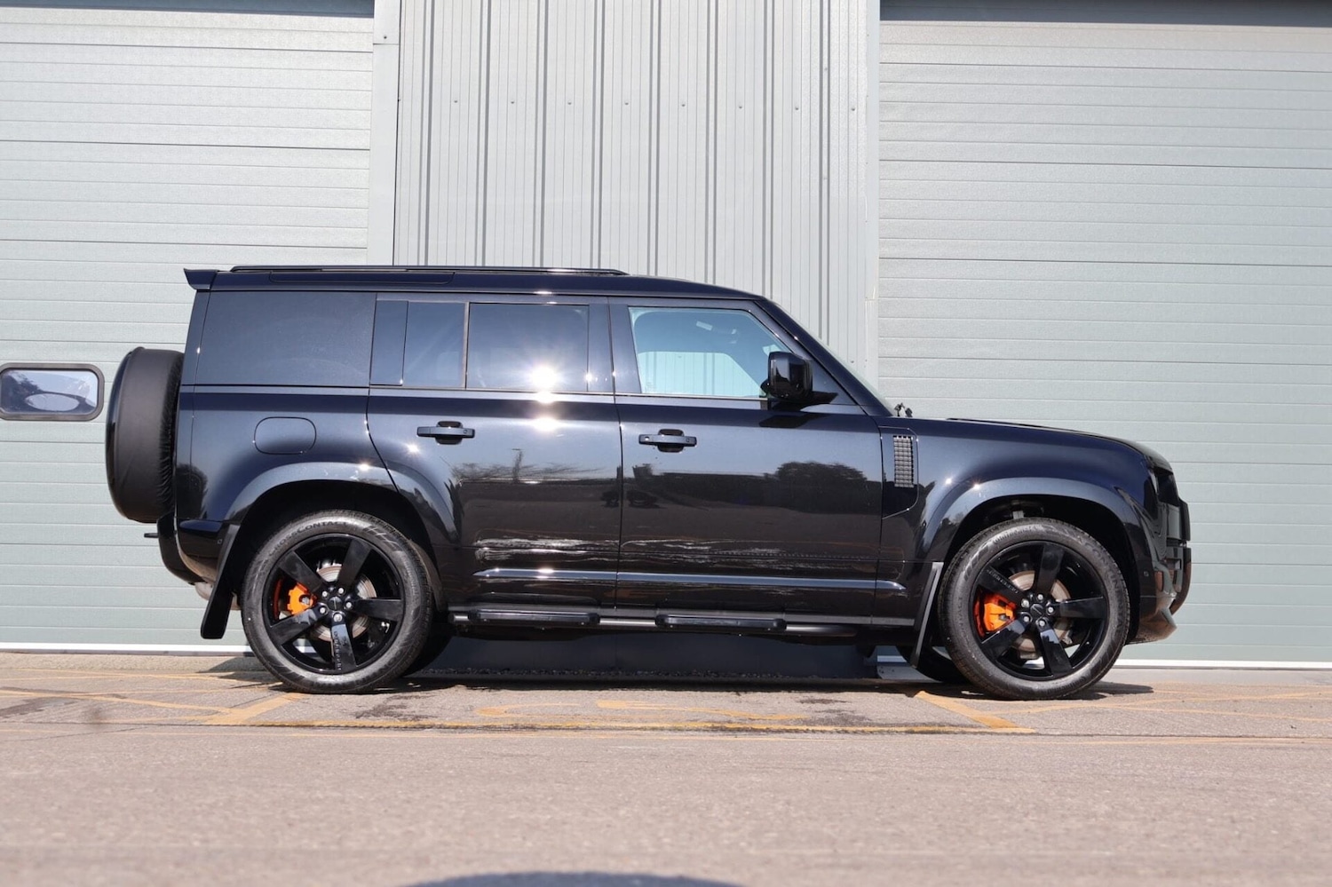 Used Land Rover Defender 2026 for sale - 77774580: Photo 4